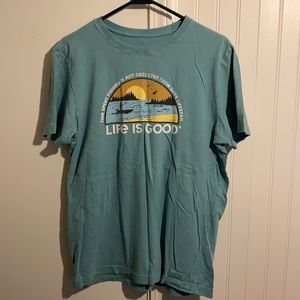 Life Is Good Mens Medium Short Sleeve Shirt